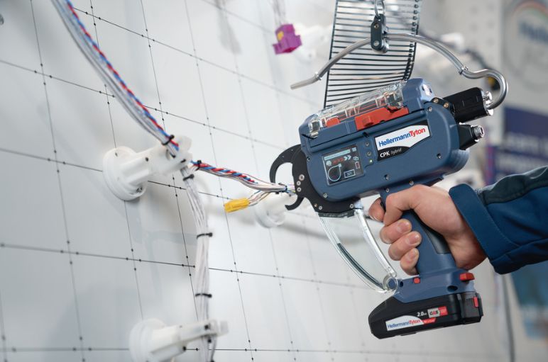 Cable tie tool