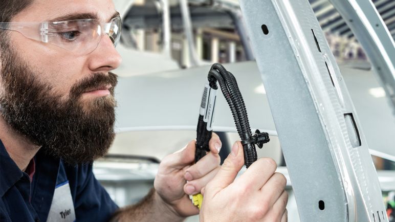 wirerail and anchor mount