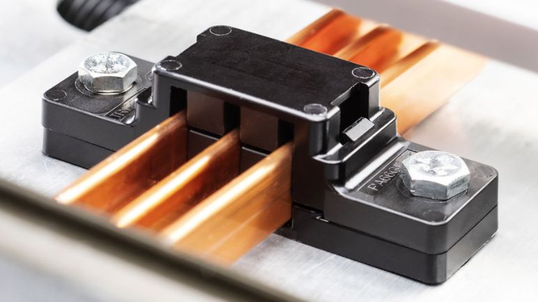 High-Voltage Busbar Retention